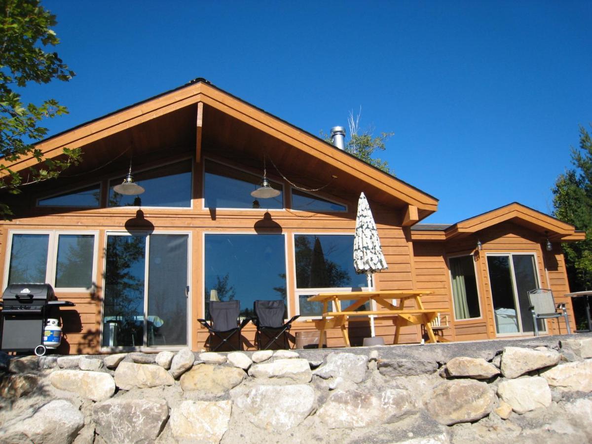 Les Chalets Du Lac Grenier * Chertsey