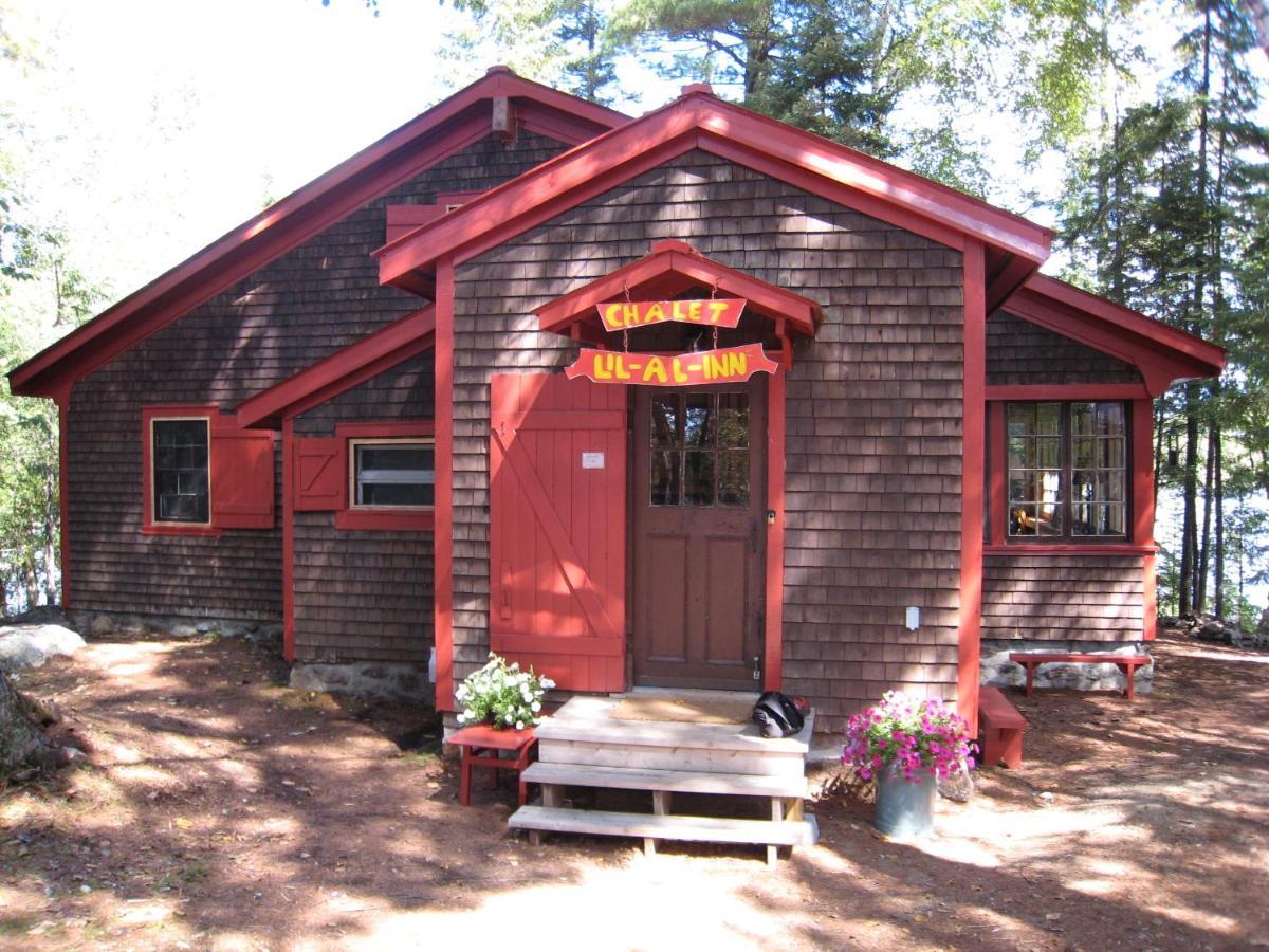 Les Chalets Du Lac Grenier Chalet Chertsey
