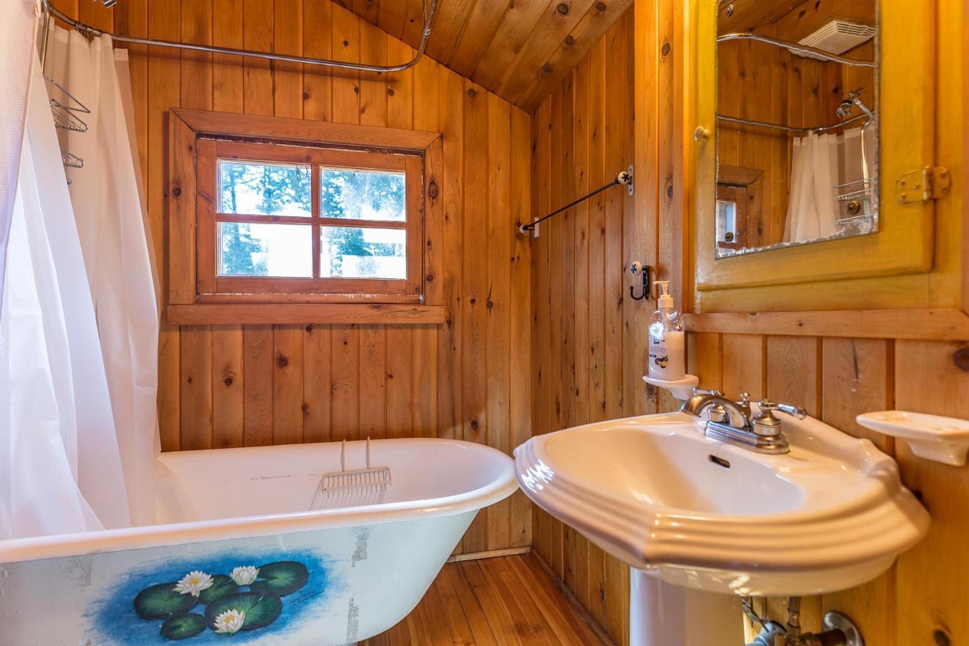 Les Chalets Du Lac Grenier * Chertsey