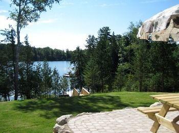 Les Chalets Du Lac Grenier